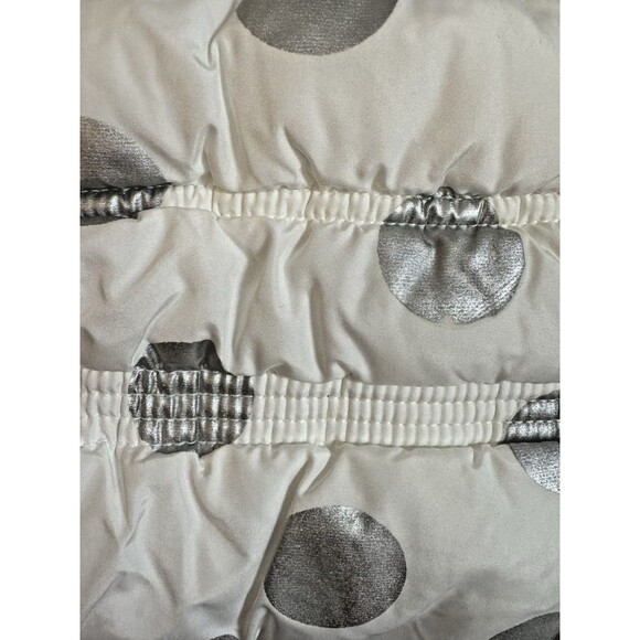 NWT Old Navy White Silver Polka Dot Baby Puffer Vest Size 3-6 Months Adorable - Picture 5 of 9